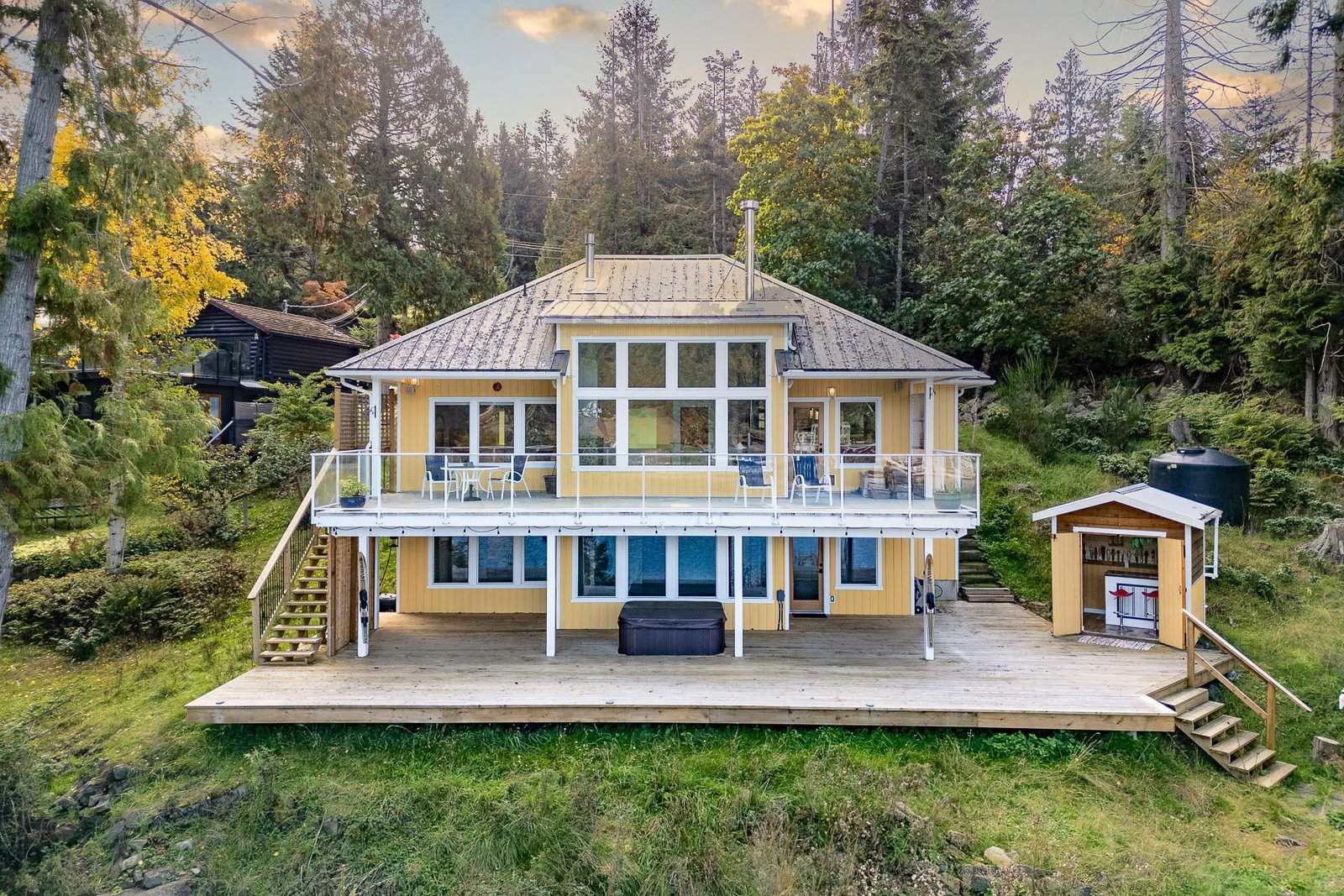 Listing Image 4