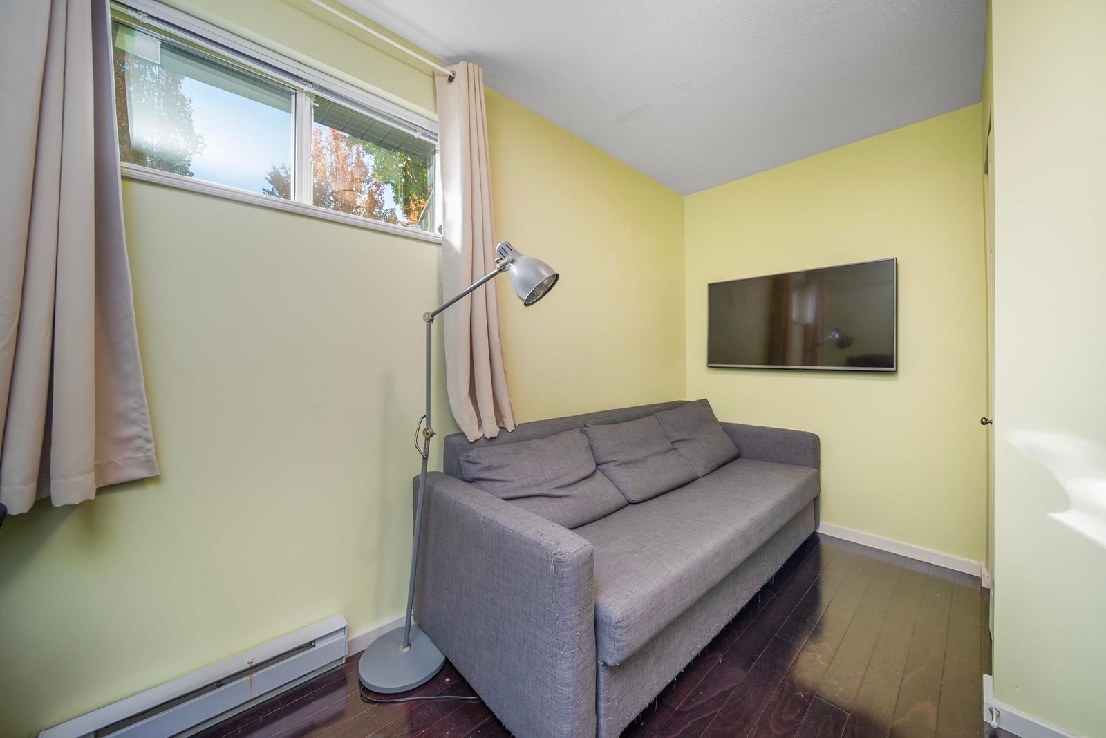 Listing Image 15