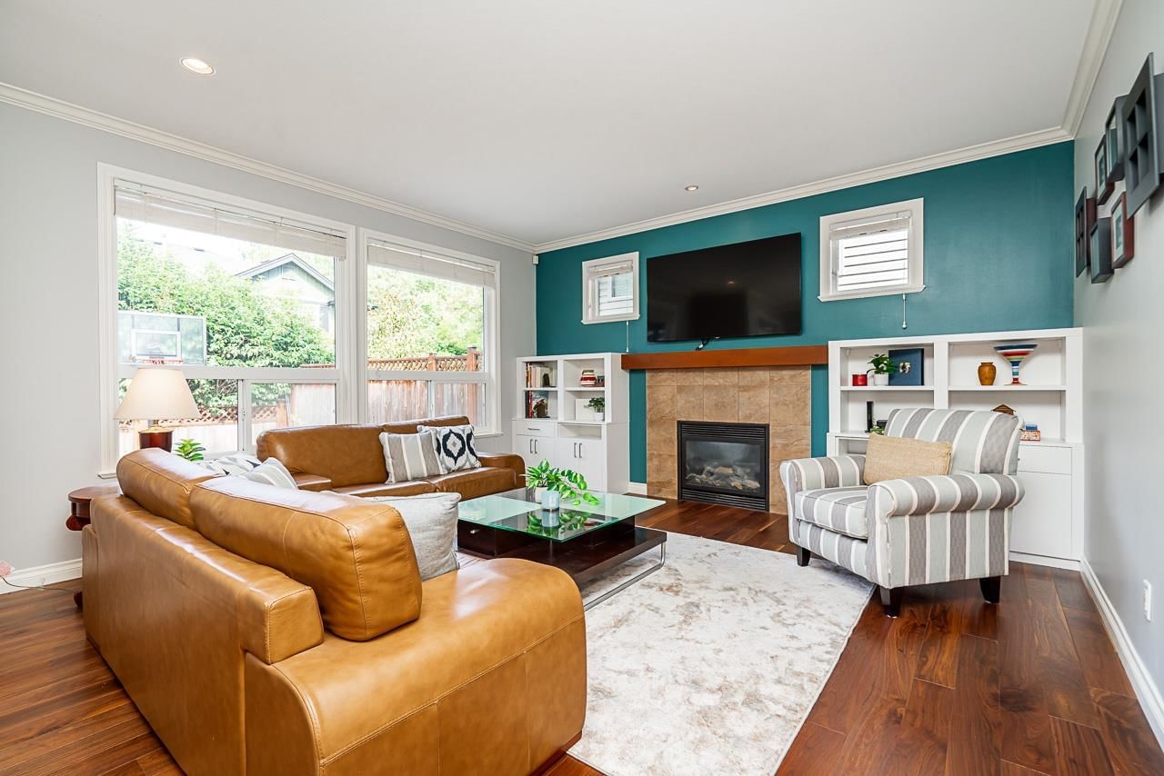 Listing Image 11
