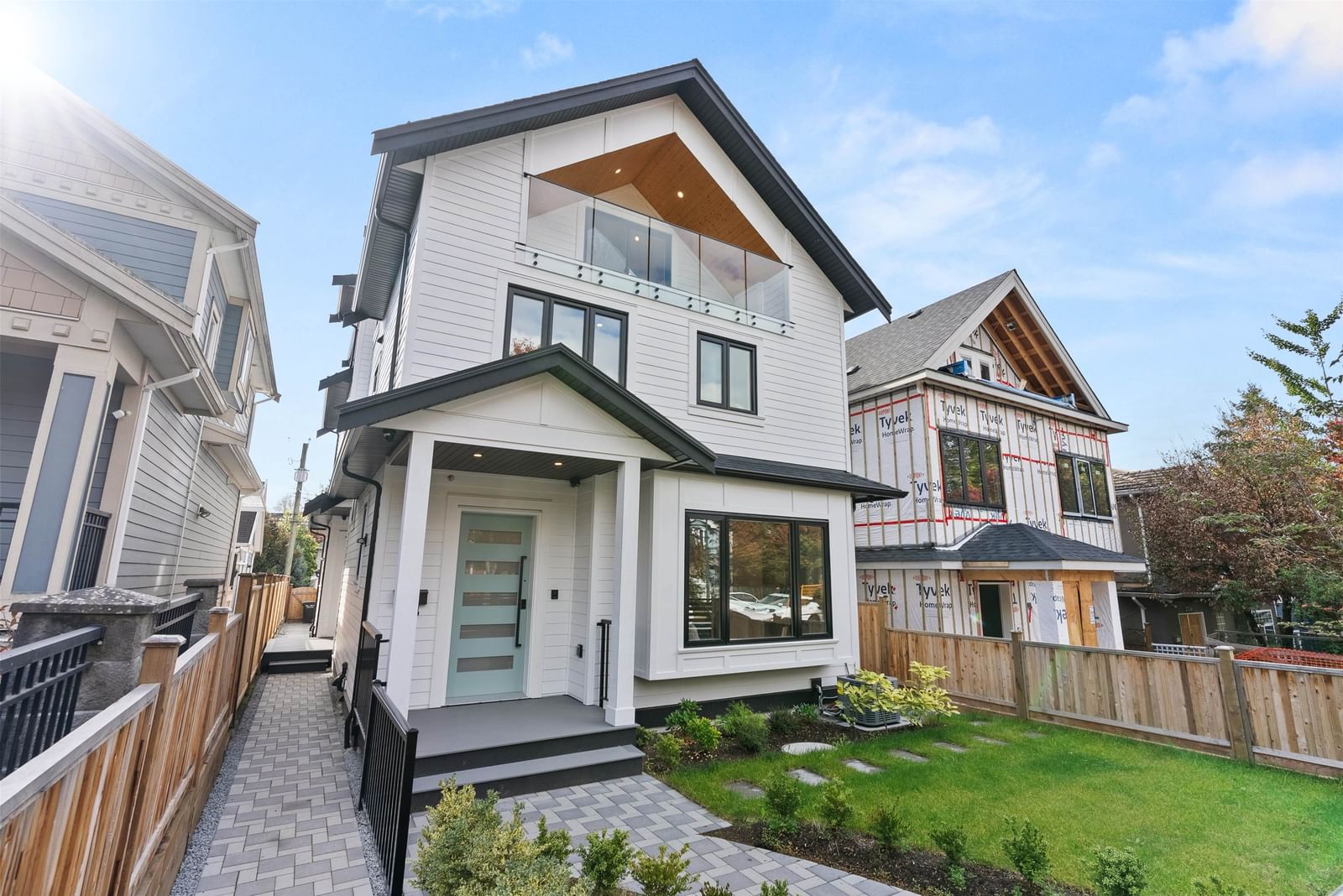 Listing Image 1