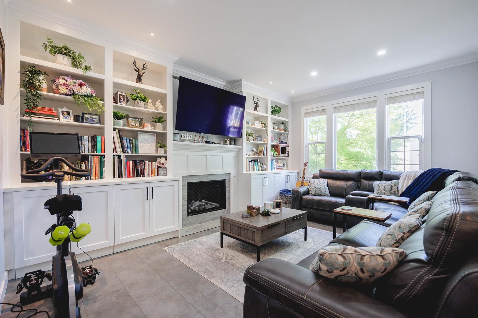 Listing Image 11