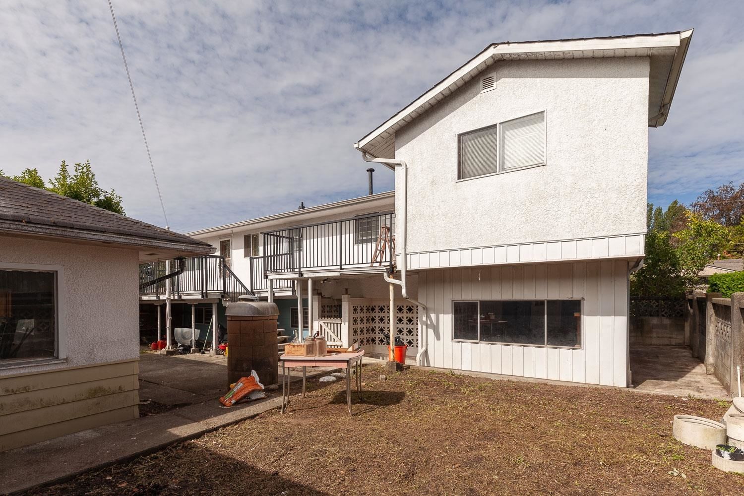 Listing Image 10