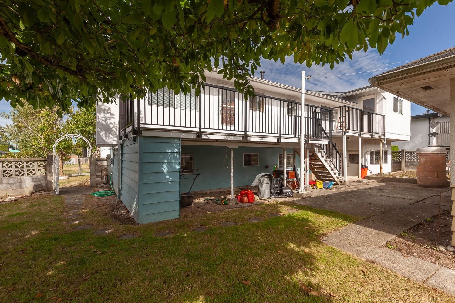 Listing Image 8