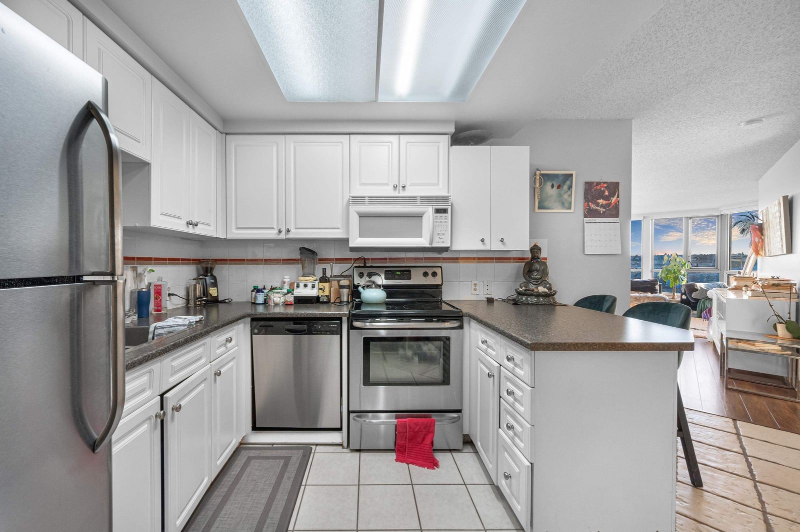 Listing Image 19