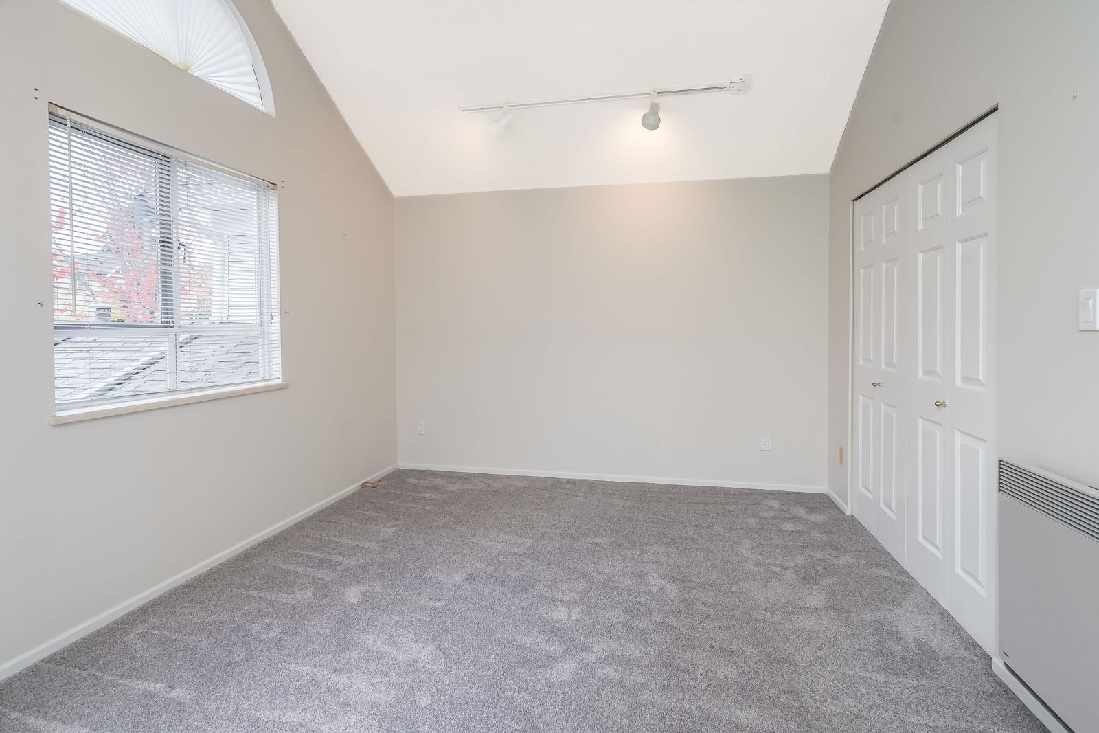 Listing Image 30