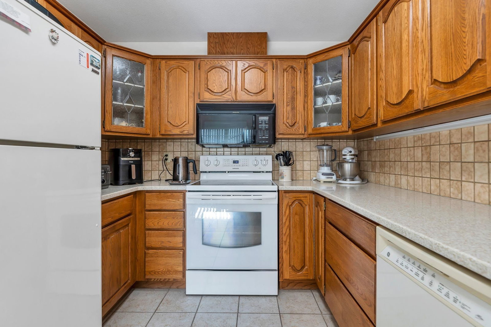 Listing Image 8