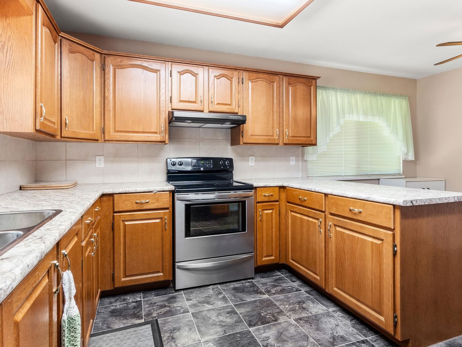 Listing Image 13