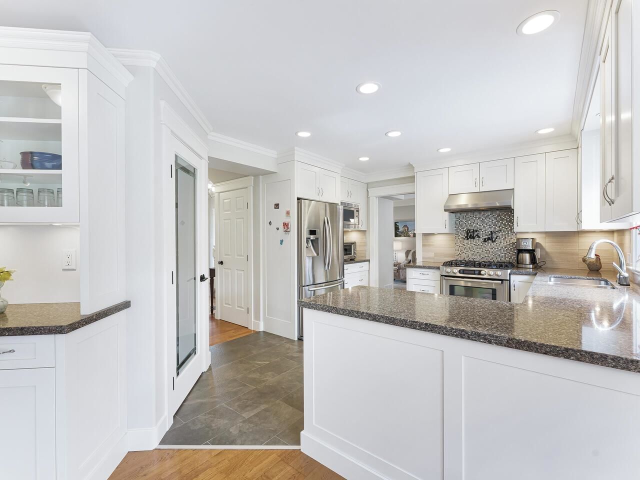 Listing Image 13