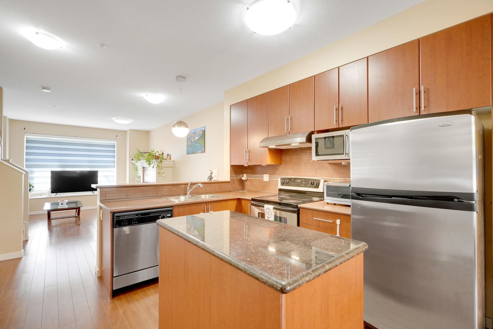 Listing Image 1