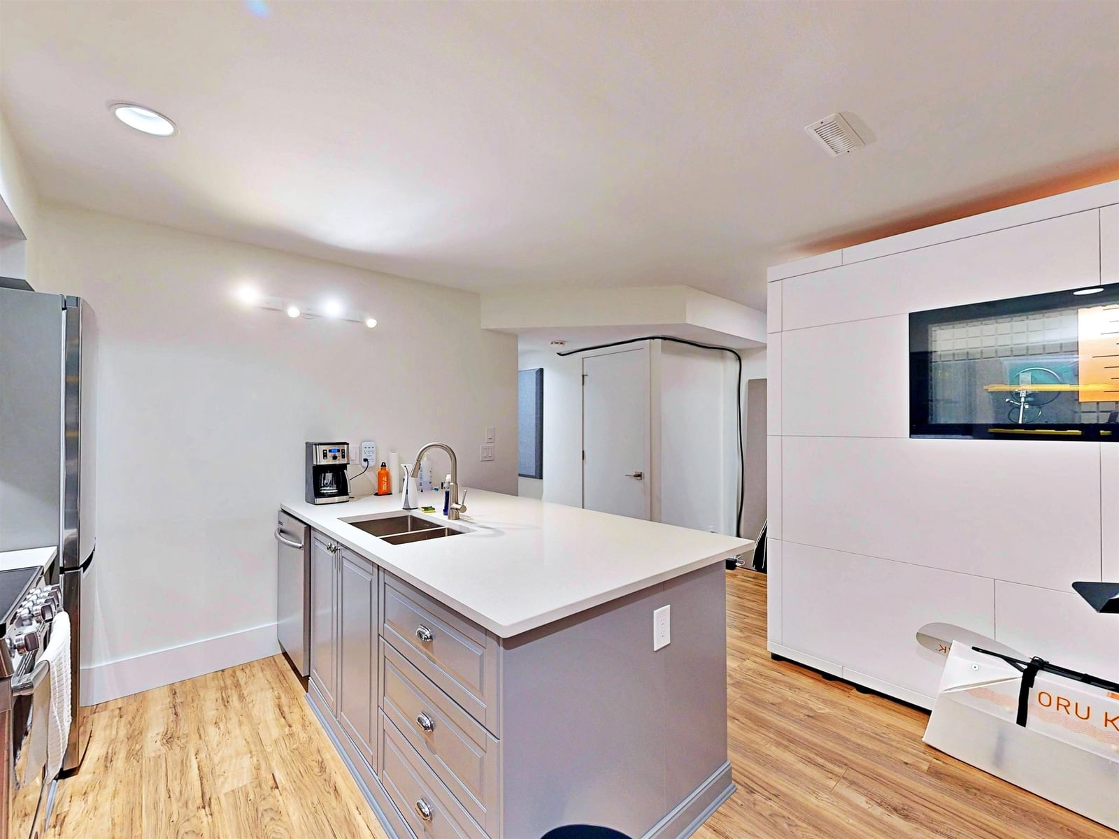 Listing Image 21
