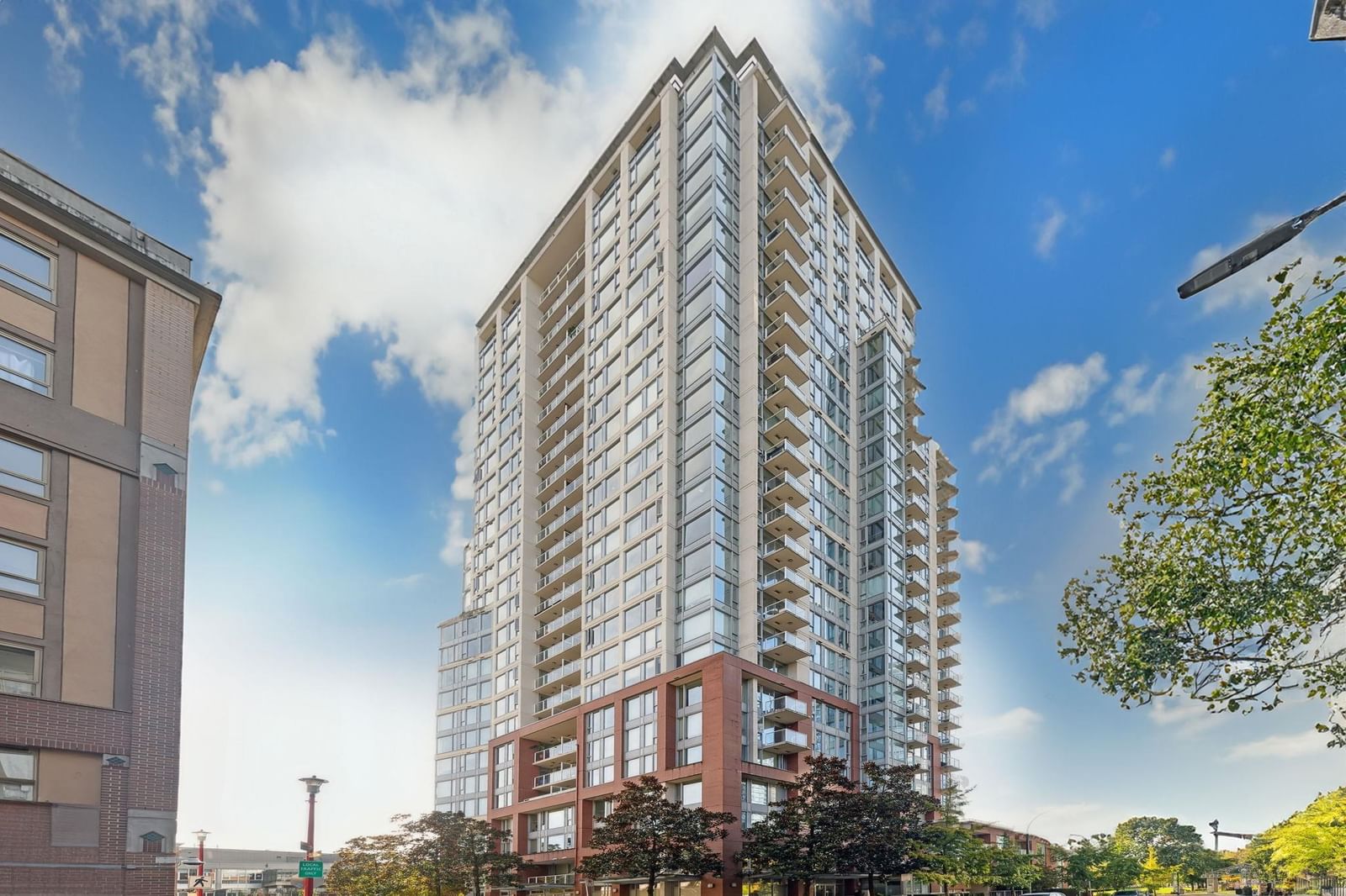 Listing Image 1