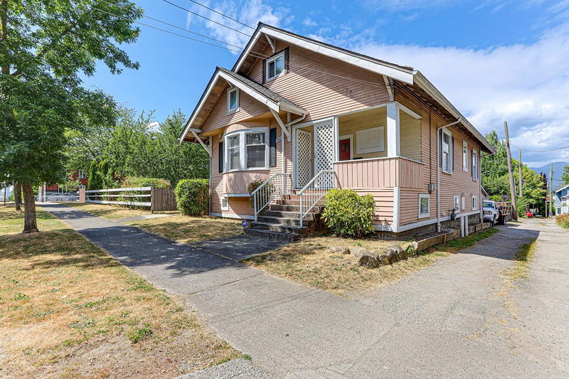 1925 Adanac Street, Vancouver, British Columbia (MLS R2935364)