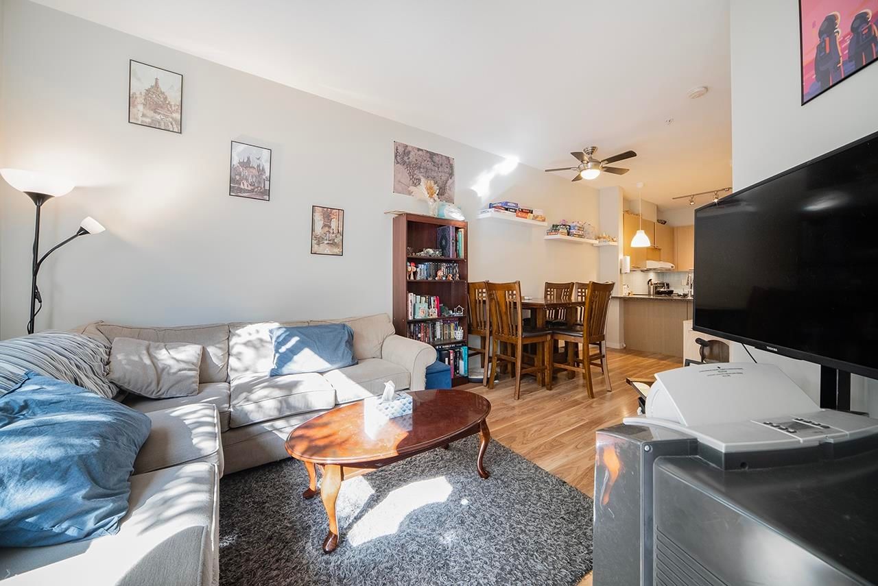 Listing Image 9