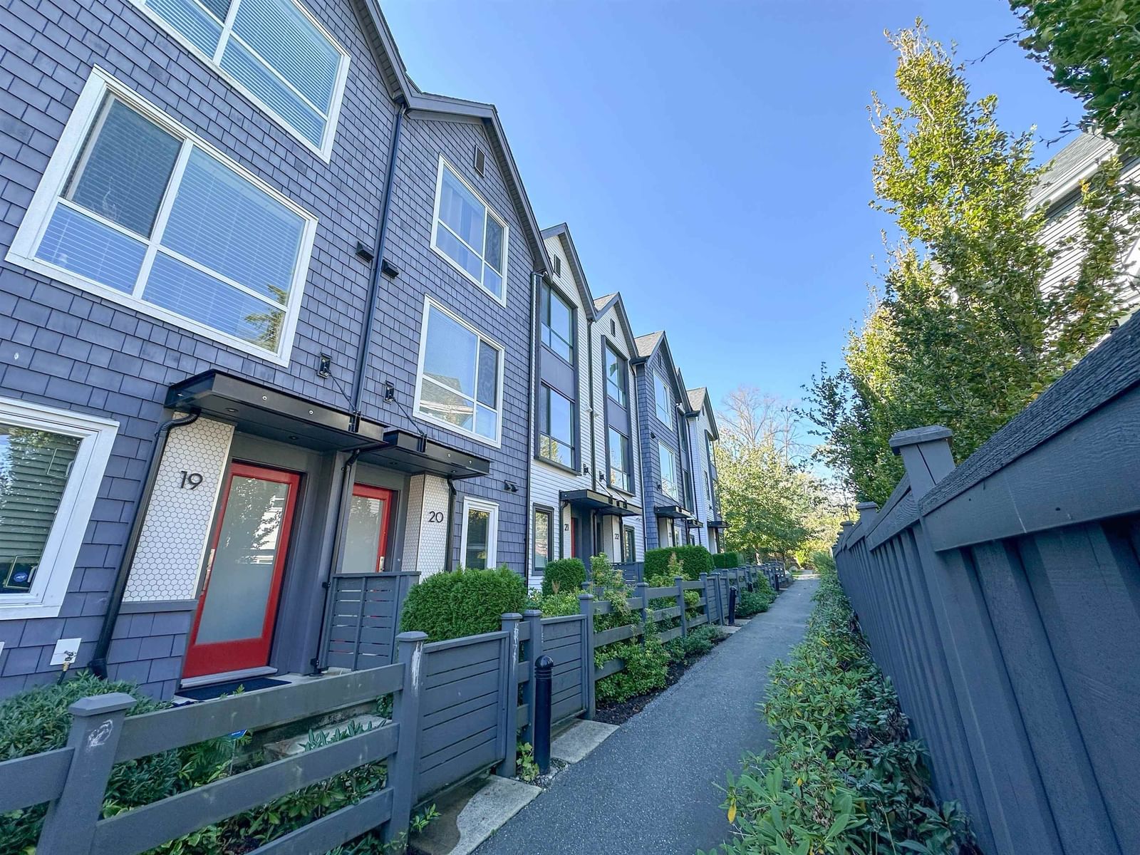 Listing Image 18