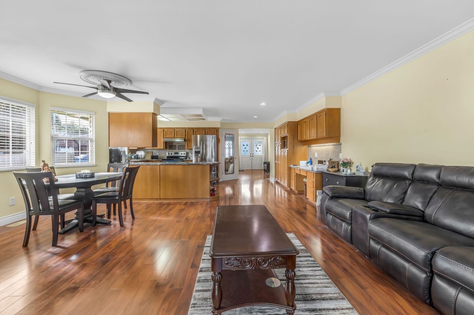 Listing Image 18