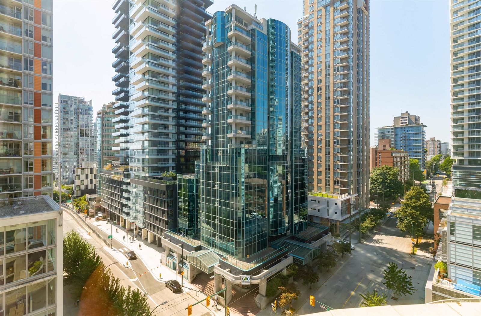 Listing Image 10