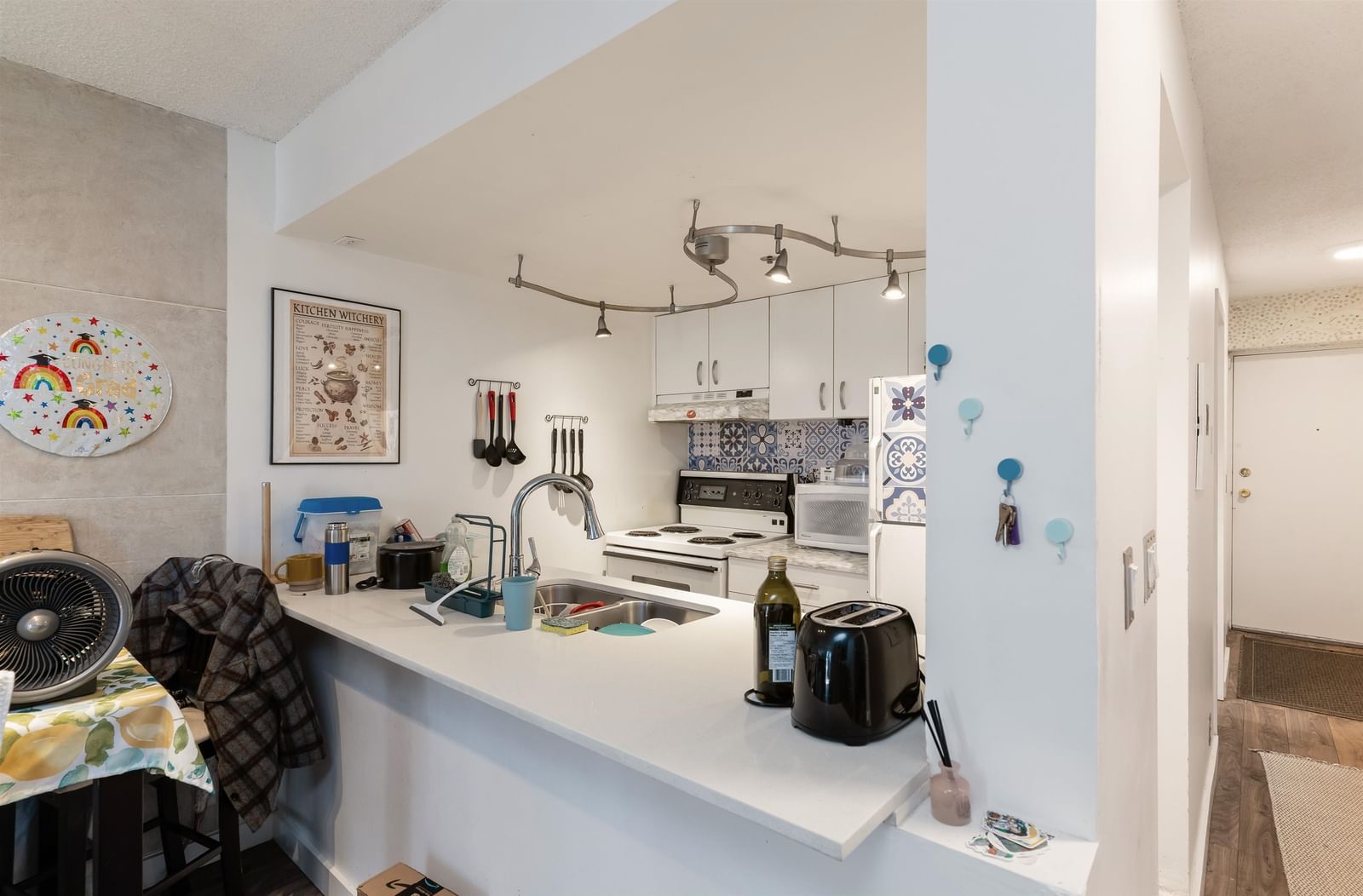 Listing Image 22