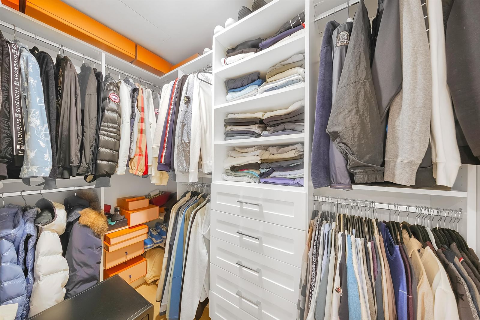 Listing Image 15