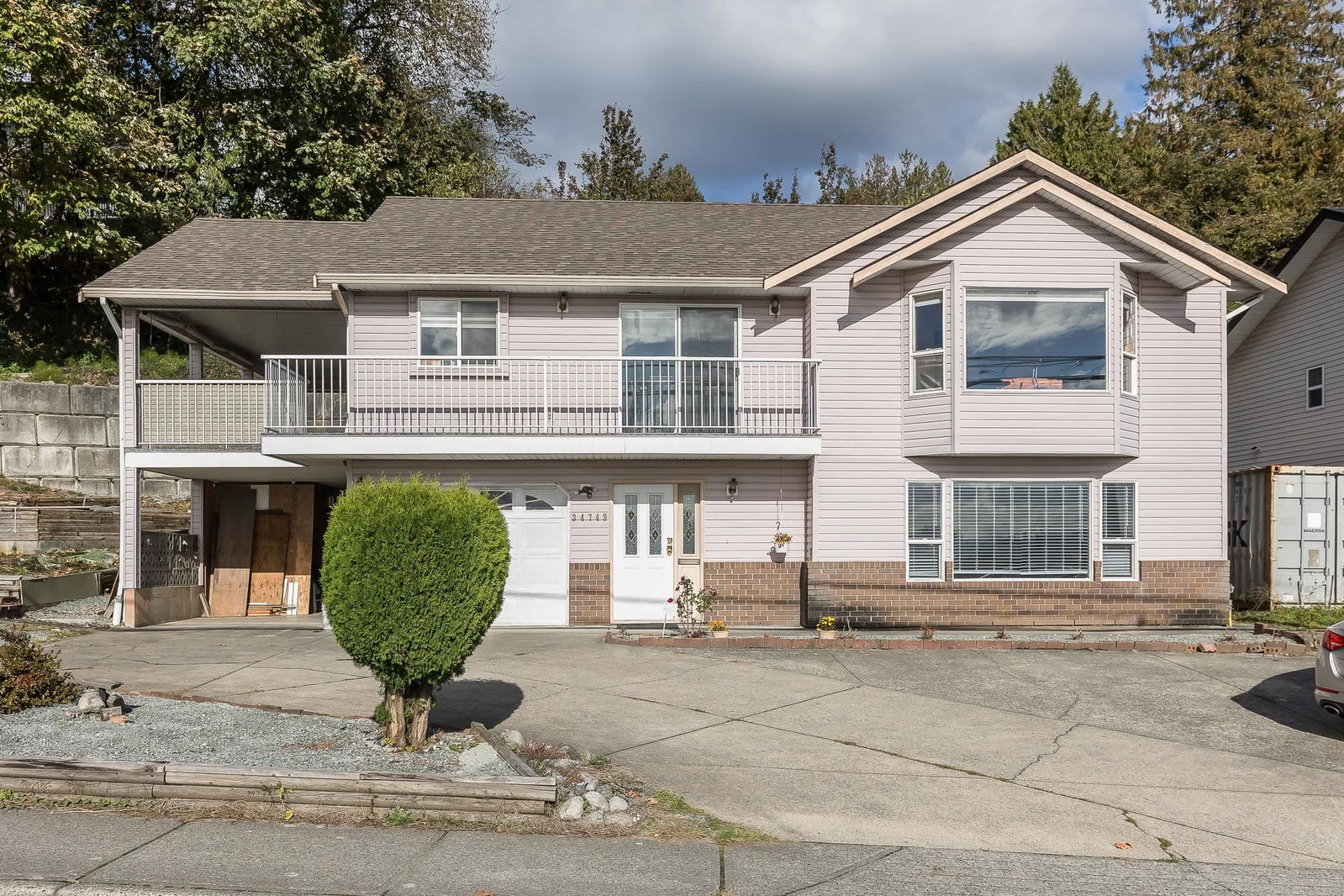 Listing Image 1