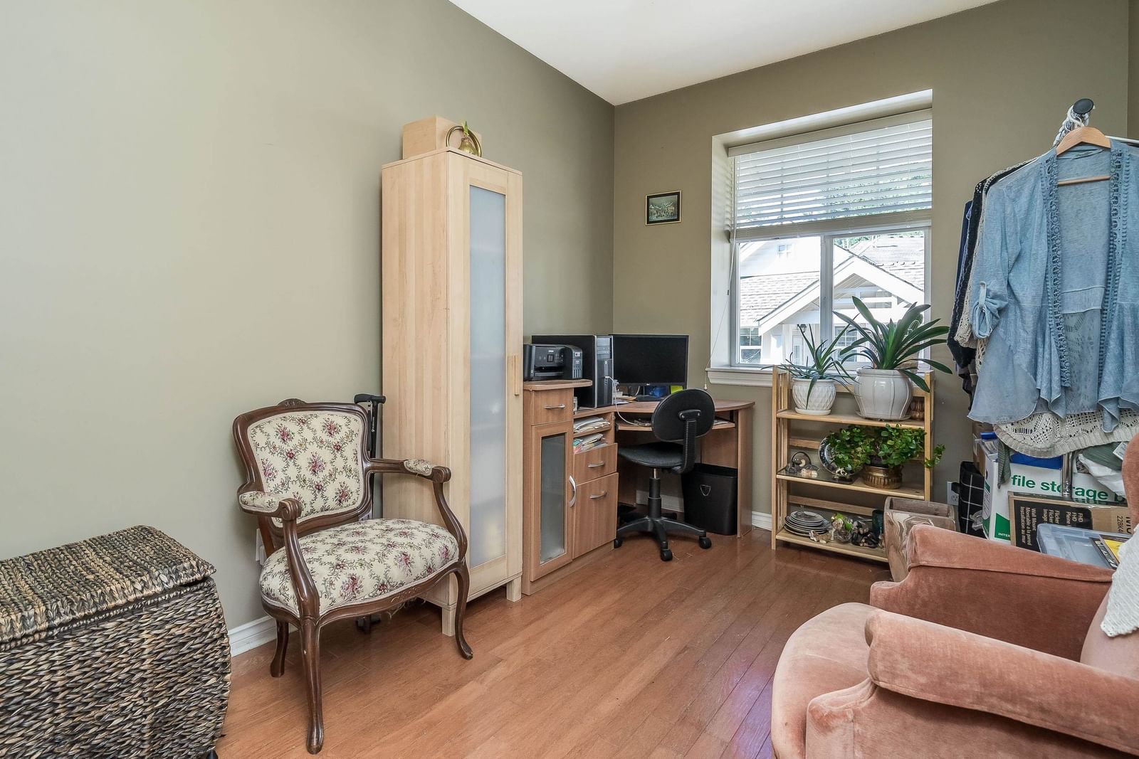 Listing Image 21