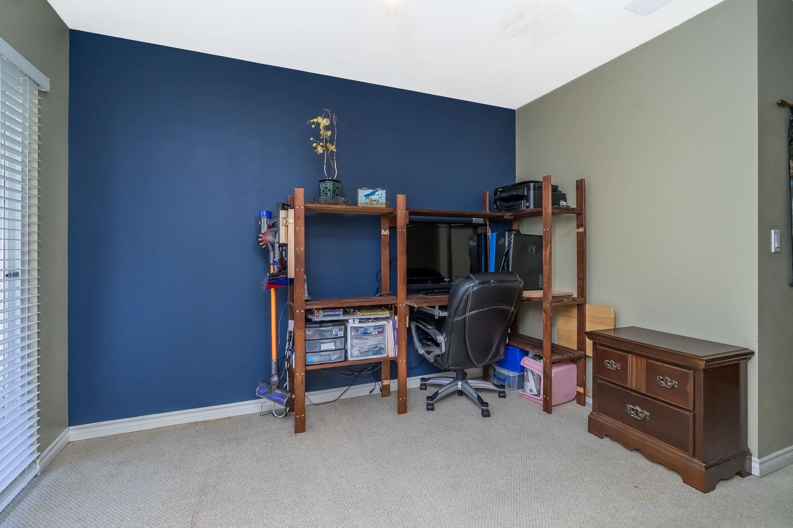 Listing Image 27