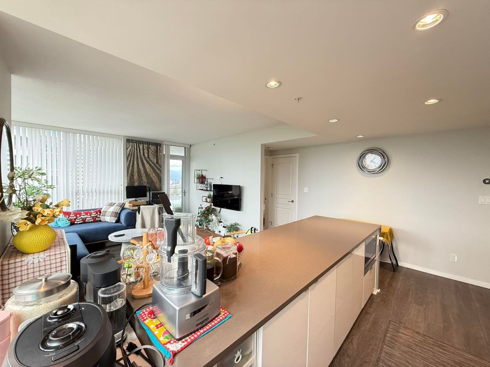 Listing Image 19
