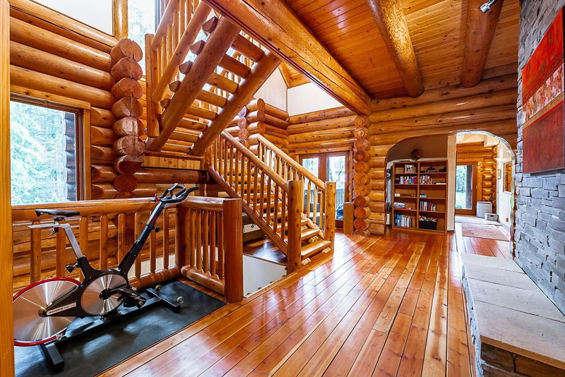 3025 Anmore Creek Way, Anmore, V3H 5G6 | Image 3