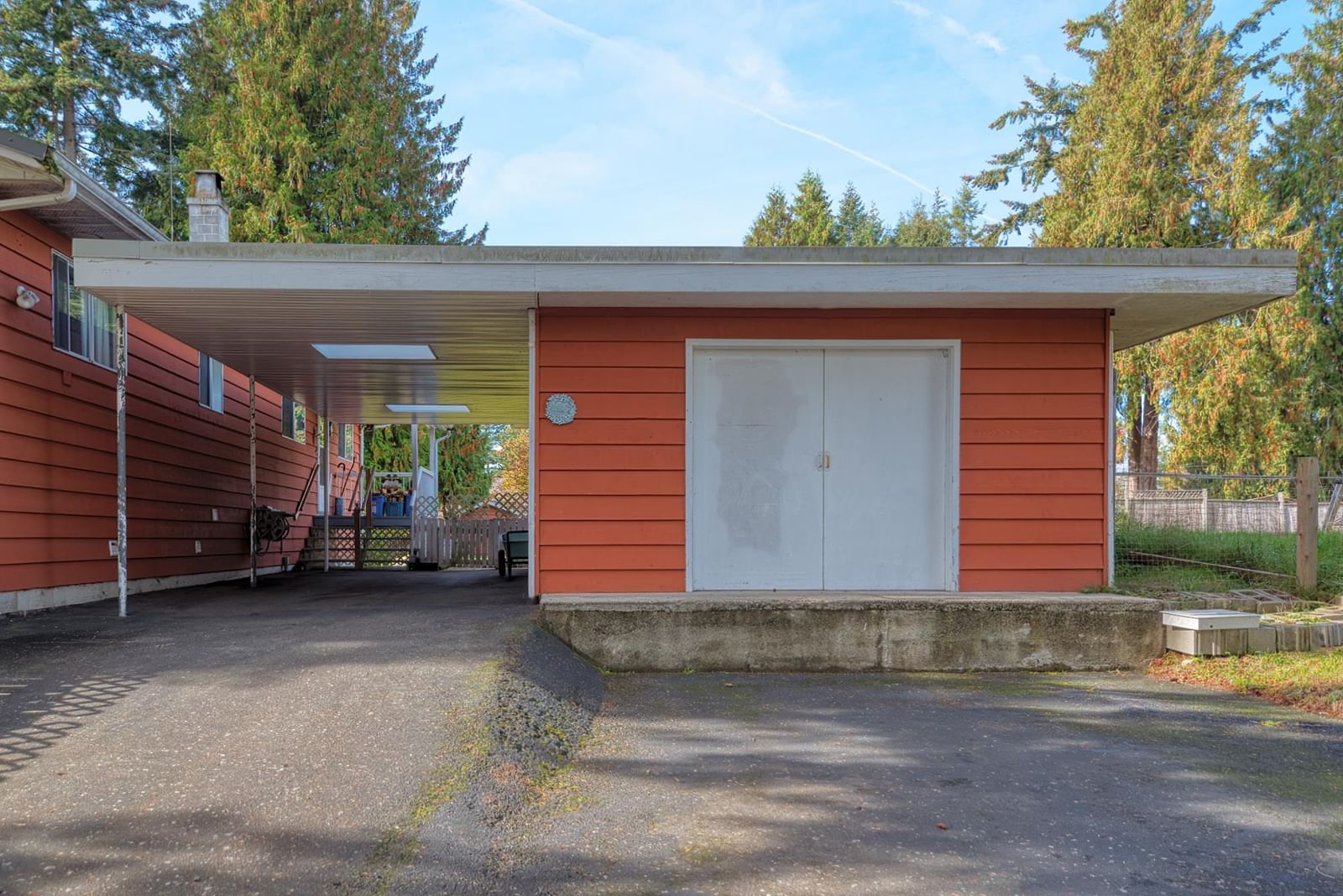 Listing Image 5