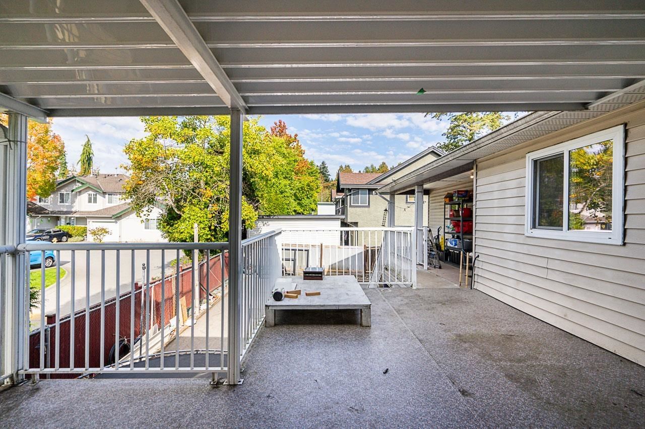 Listing Image 17