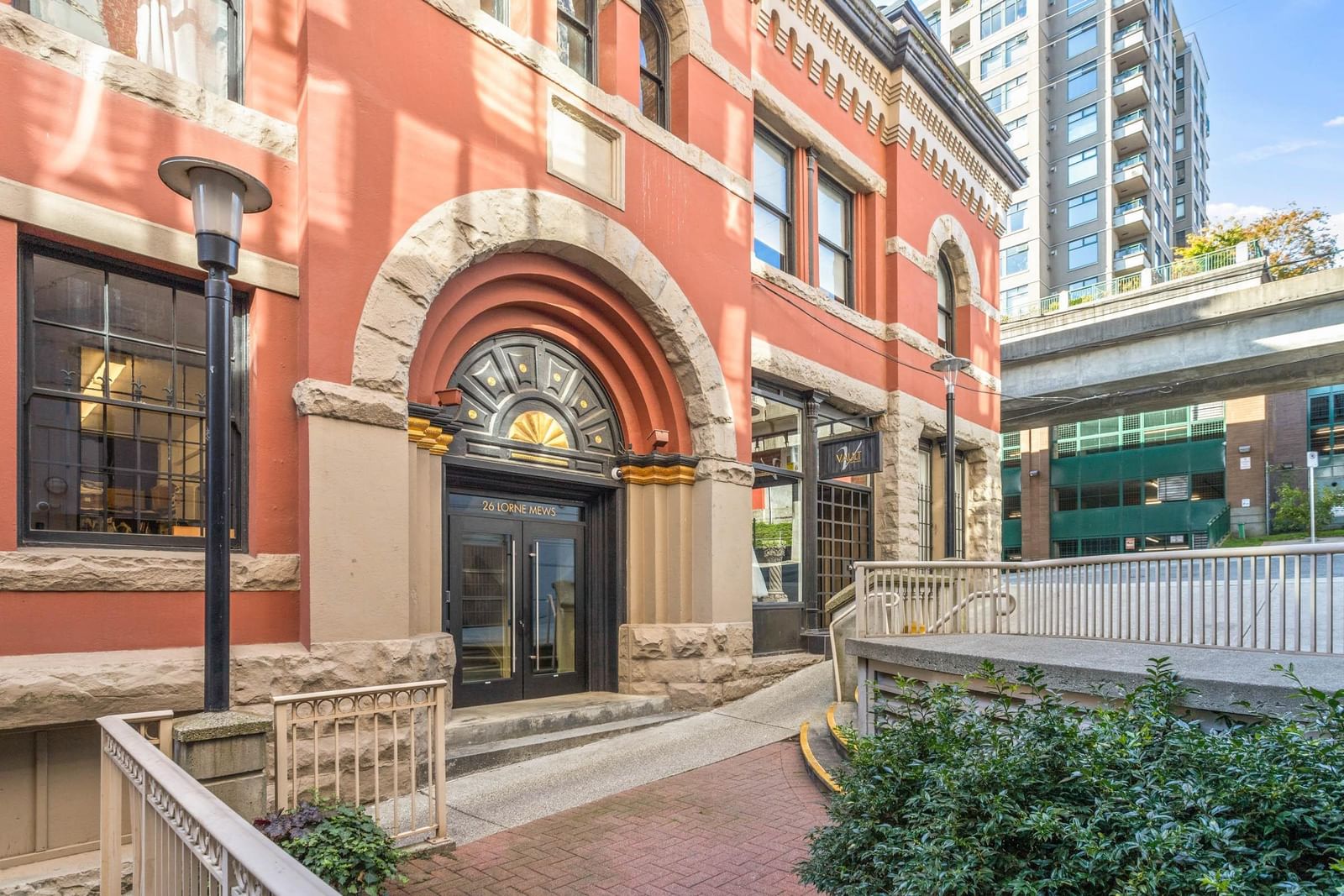 Listing Image 21
