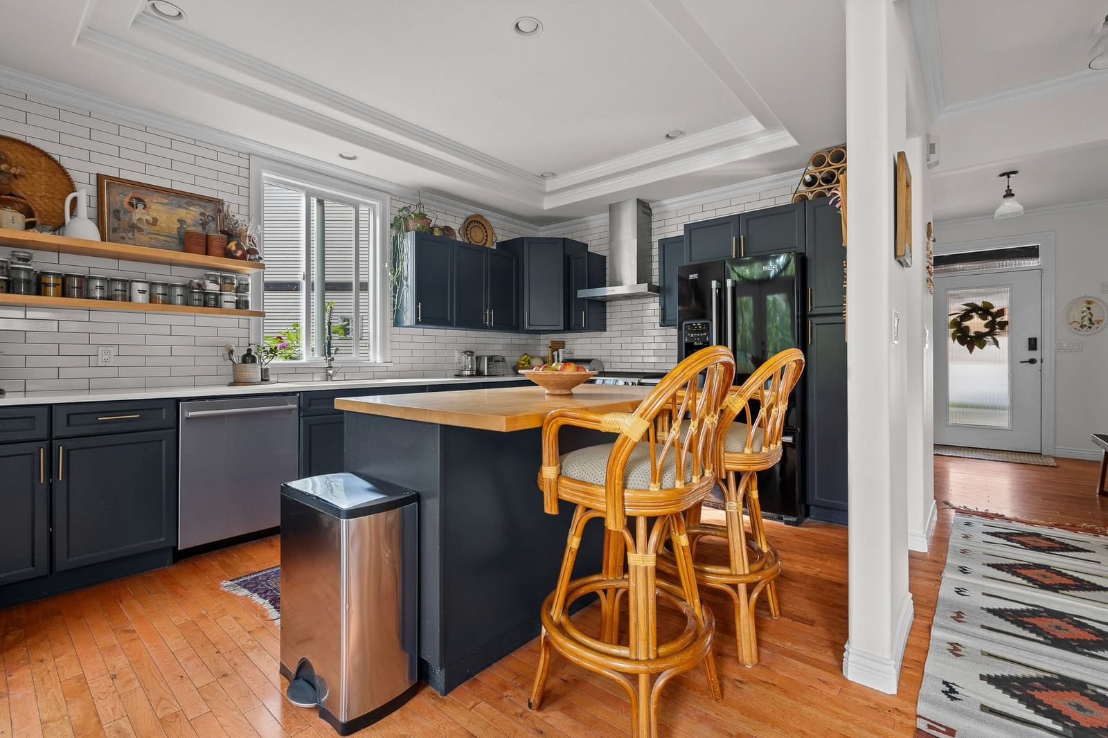 Listing Image 10