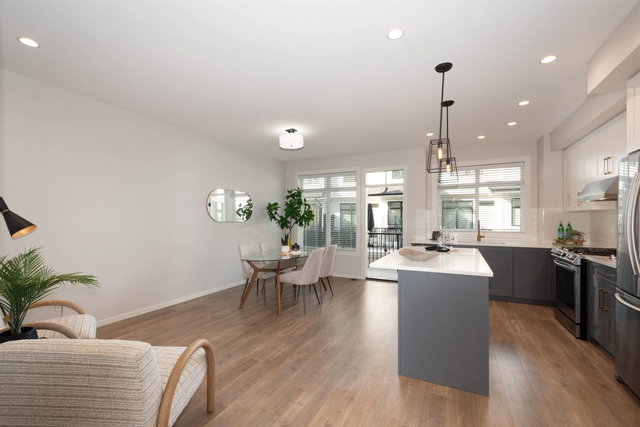 27 - 17557 100 Avenue