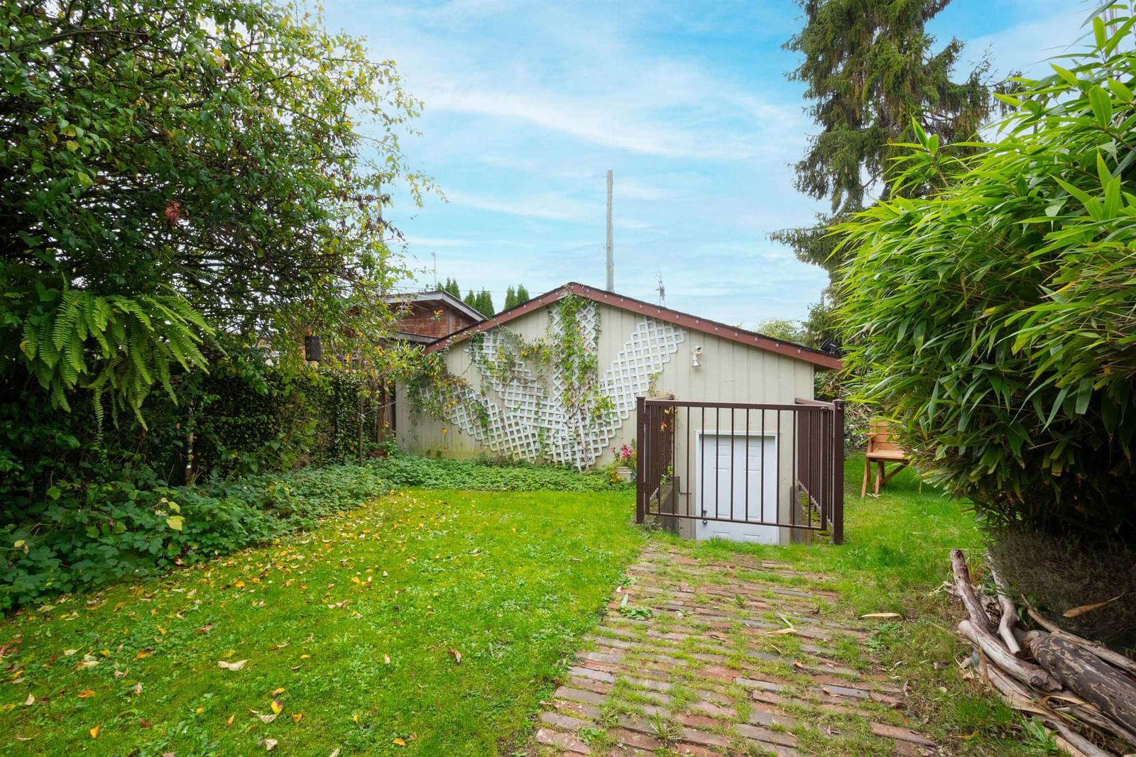 Listing Image 18