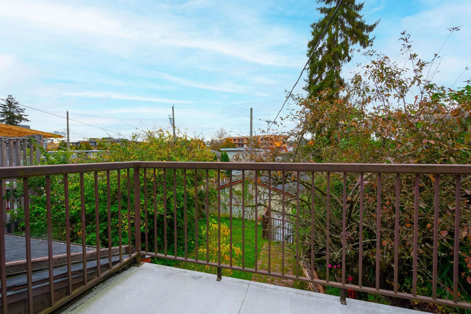 Listing Image 19