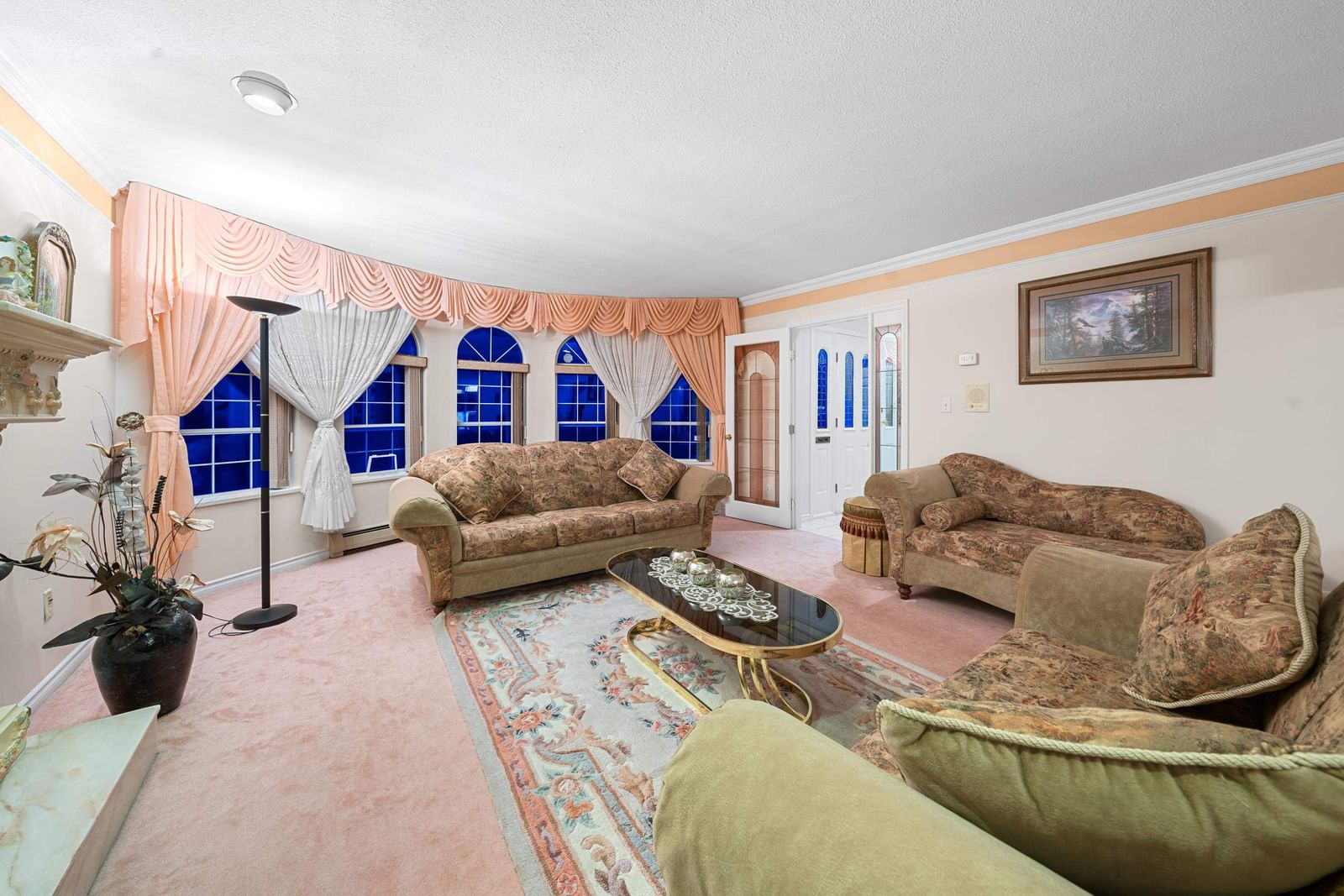 Listing Image 4