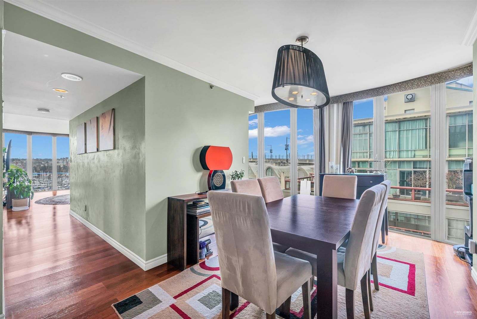 Listing Image 13