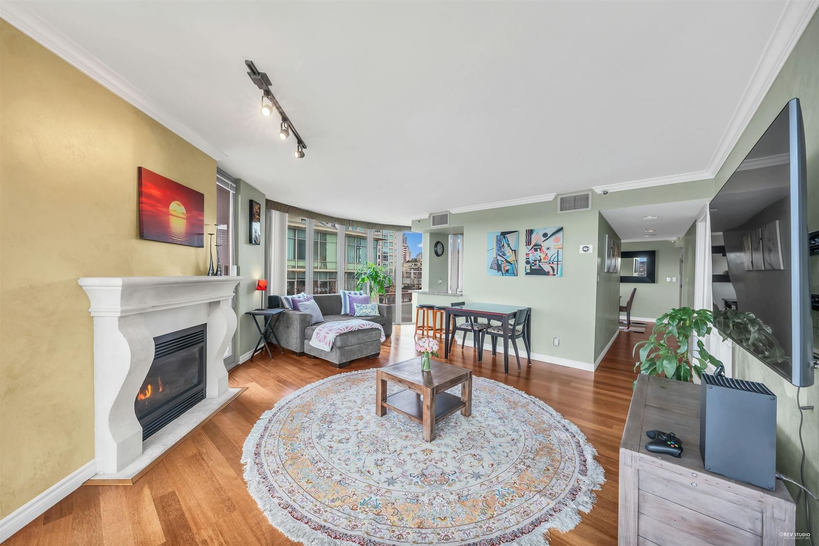 Listing Image 6