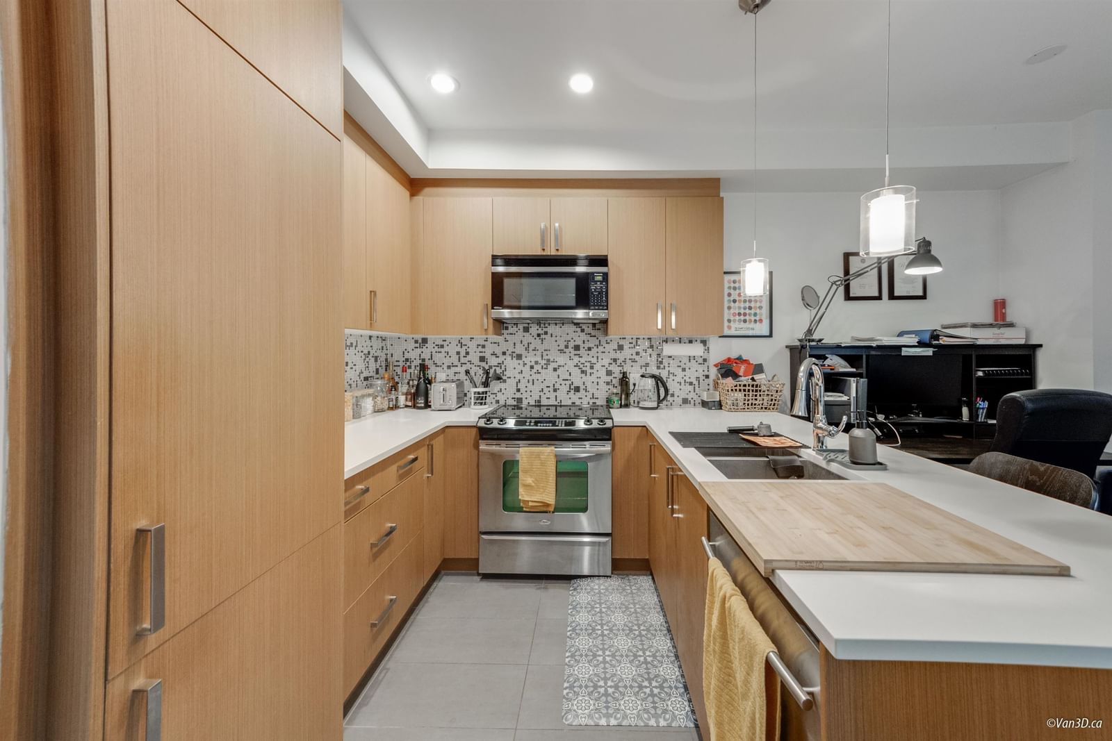Listing Image 8