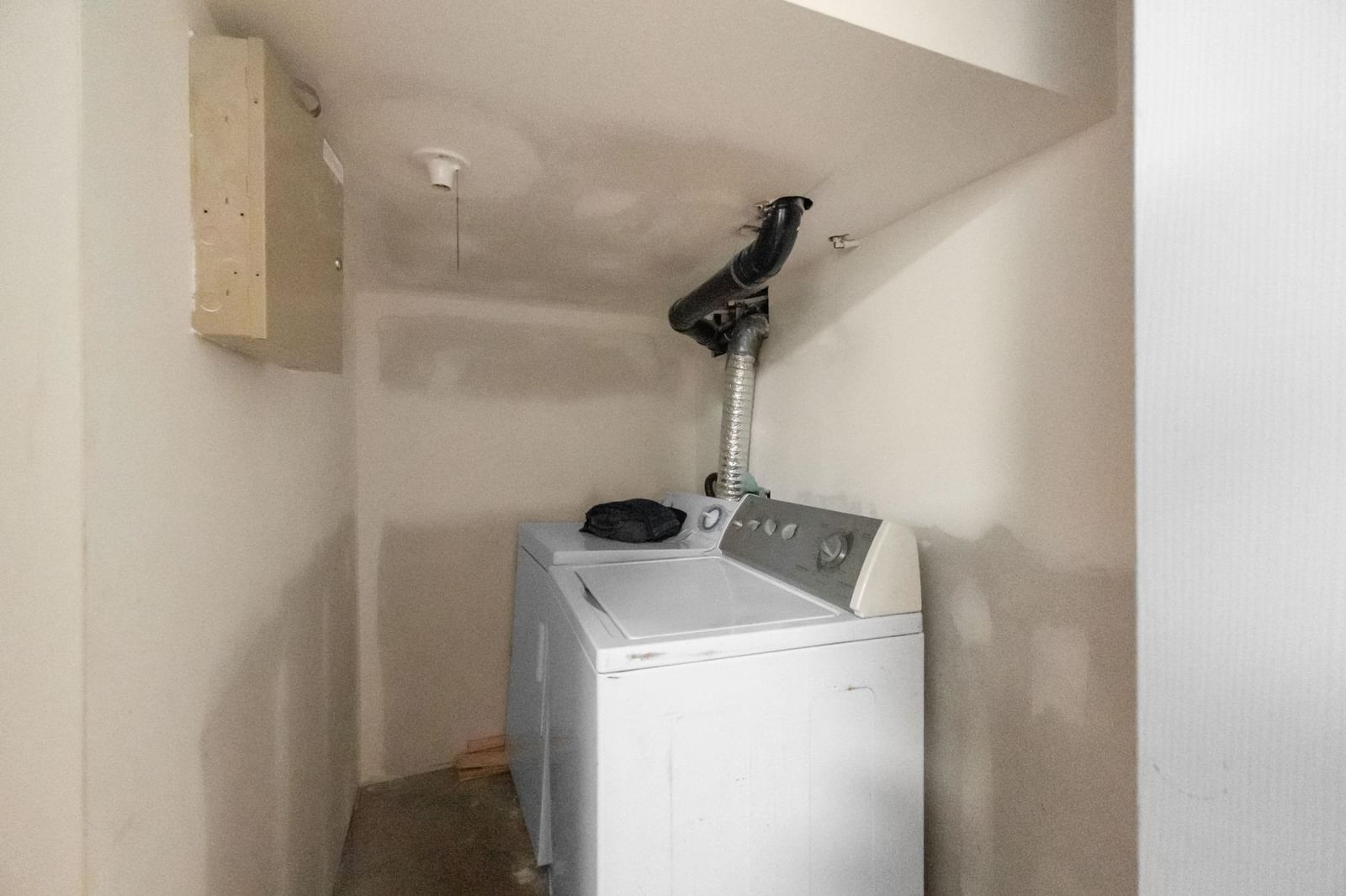 Listing Image 37