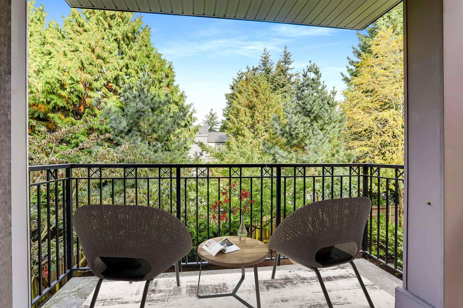 Listing Image 8