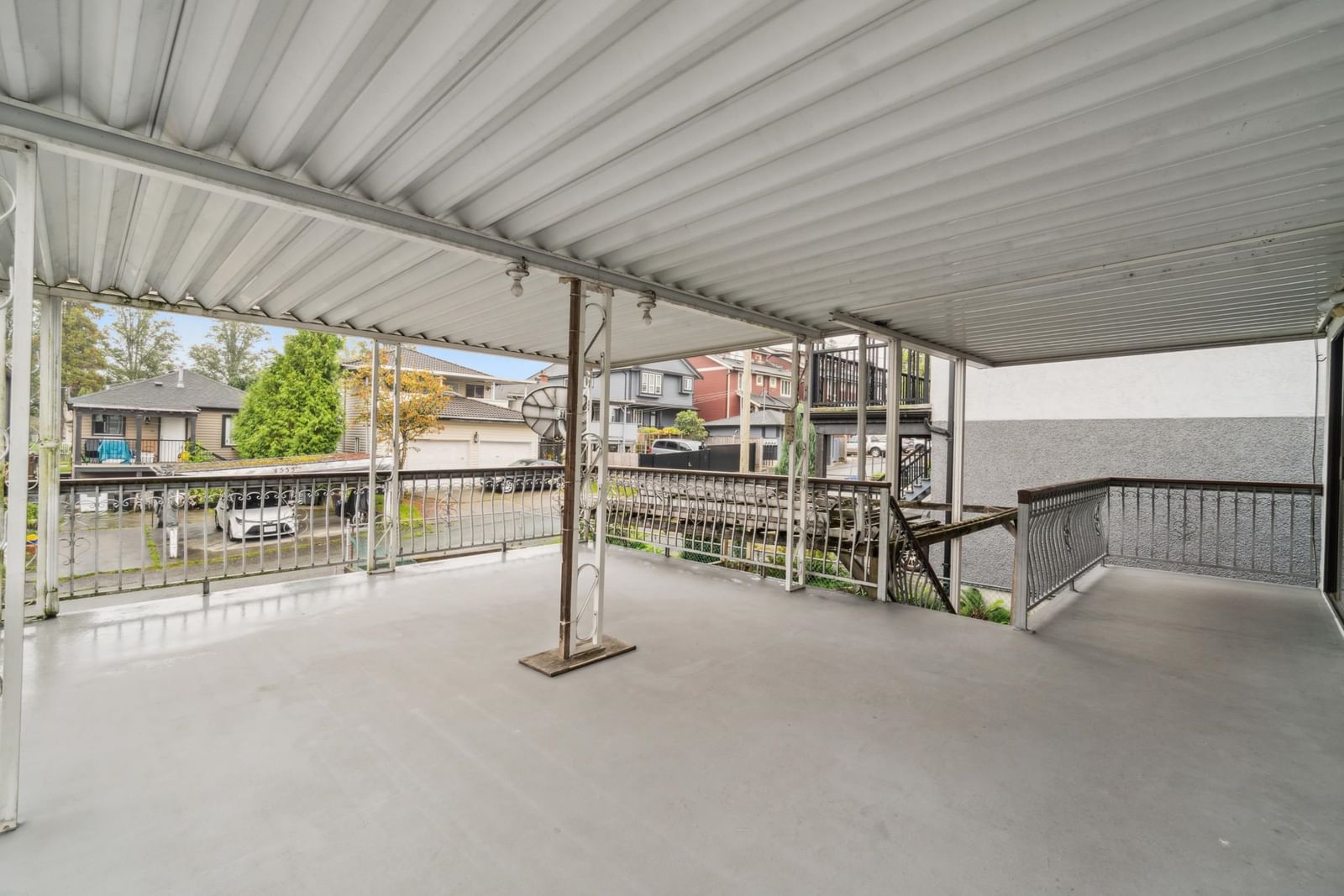 Listing Image 14