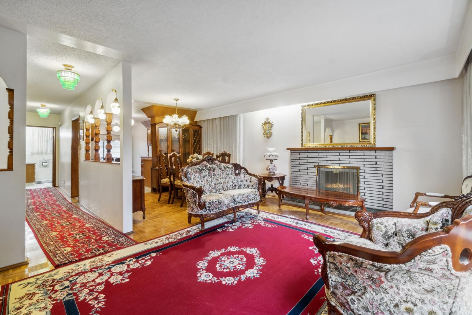 Listing Image 5