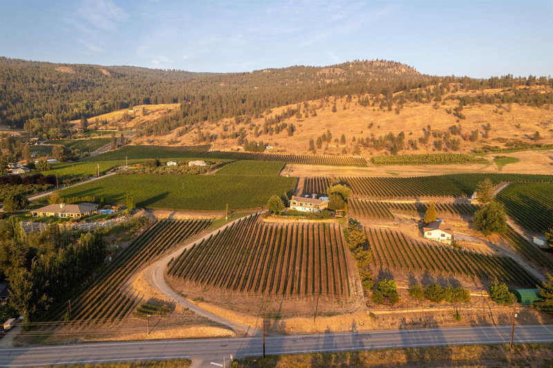 1116 Naramata Road, No City Value, V2A 8T6 | Image 2