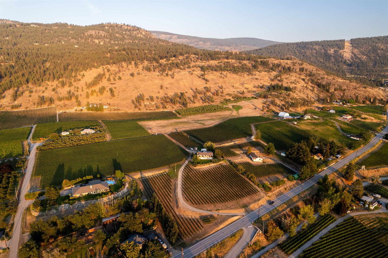 1116 Naramata Road, No City Value, V2A 8T6 | Image 3