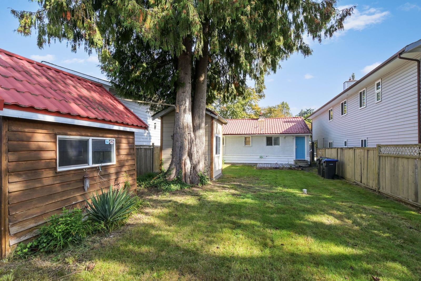 Listing Image 19