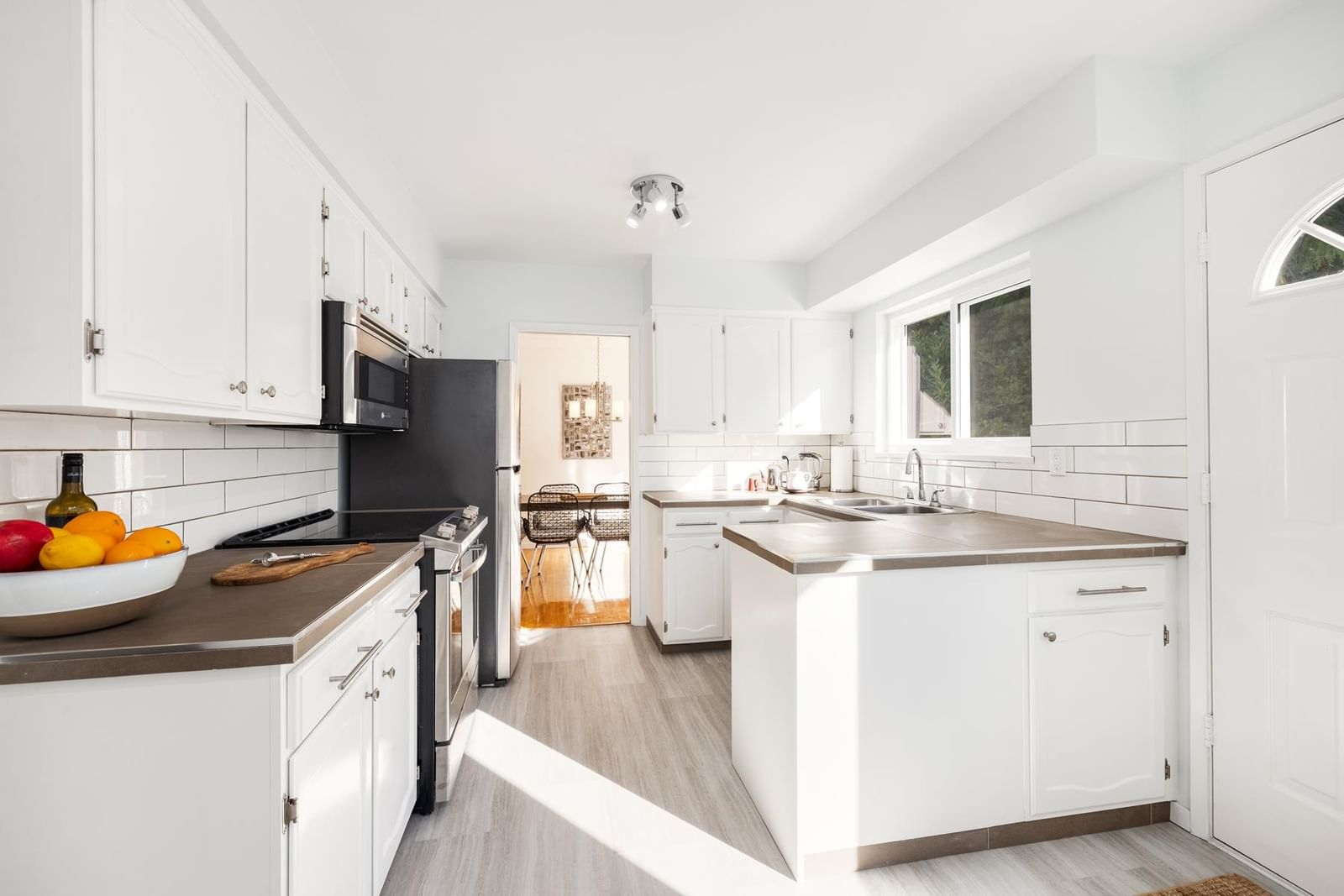Listing Image 15