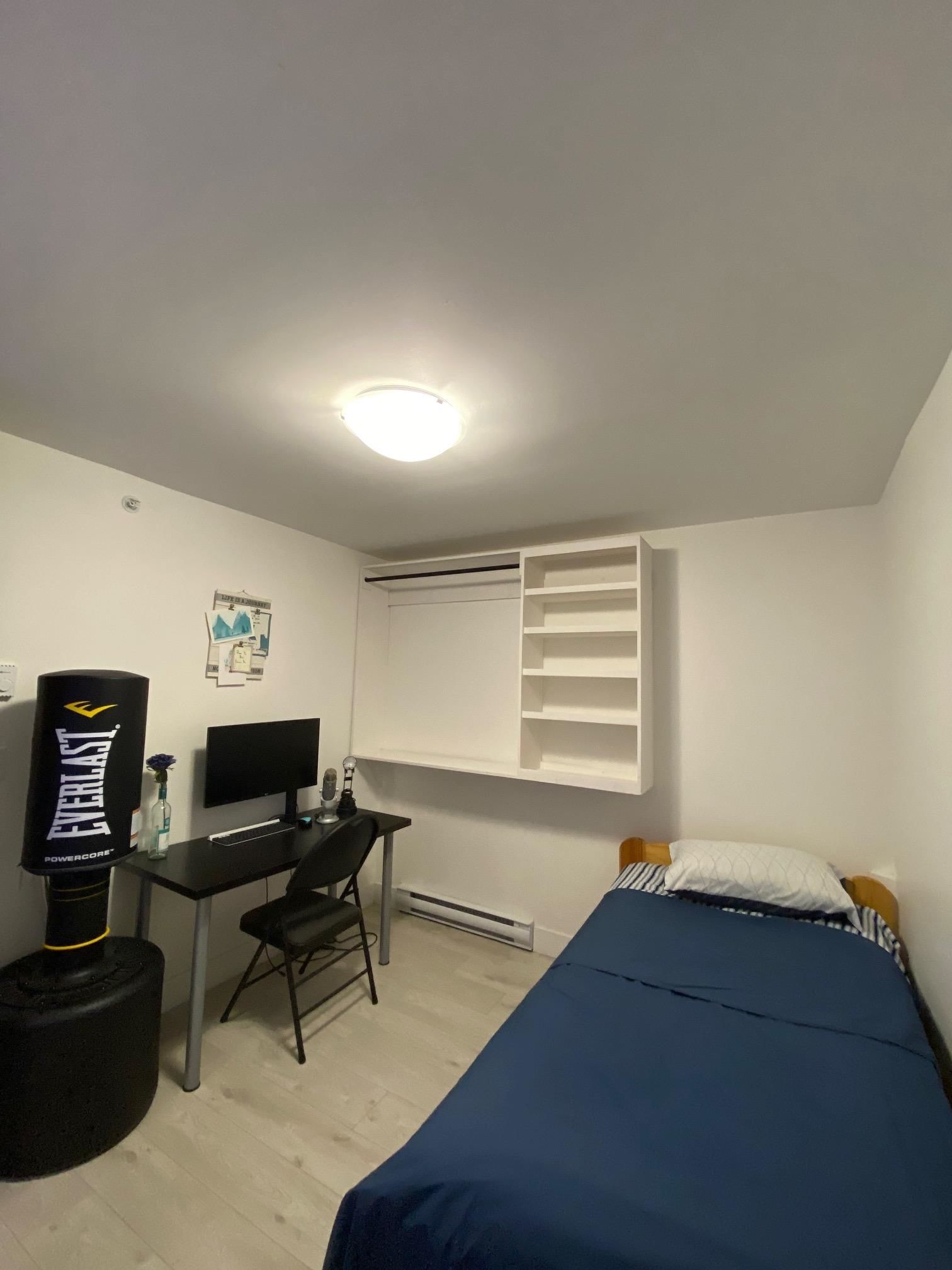 Listing Image 9