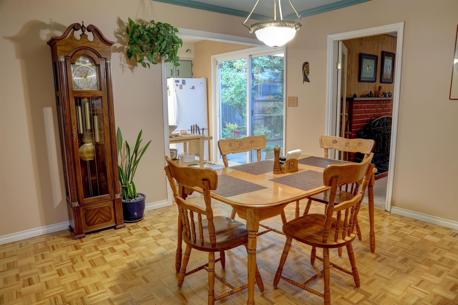 Listing Image 13