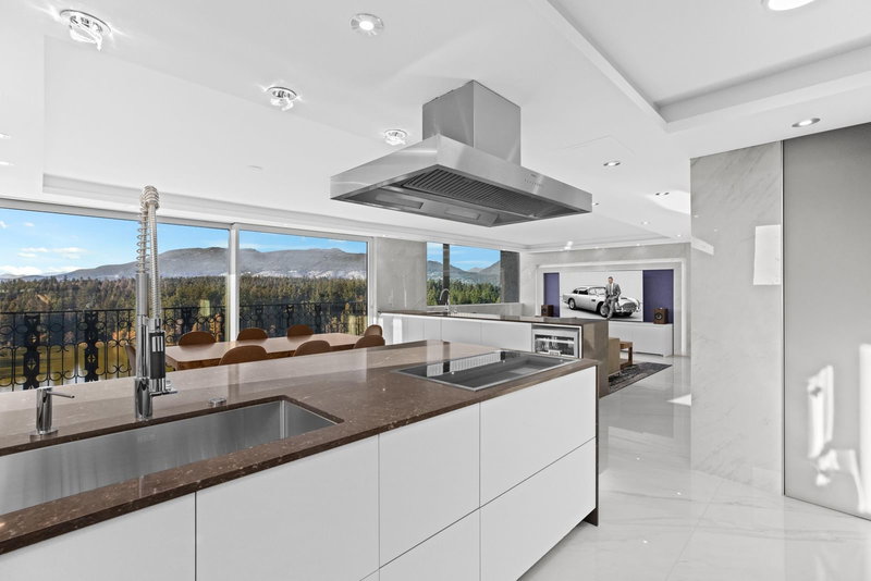 1501 - 845 Chilco Street, Vancouver, V6G 2R2 | Image 2