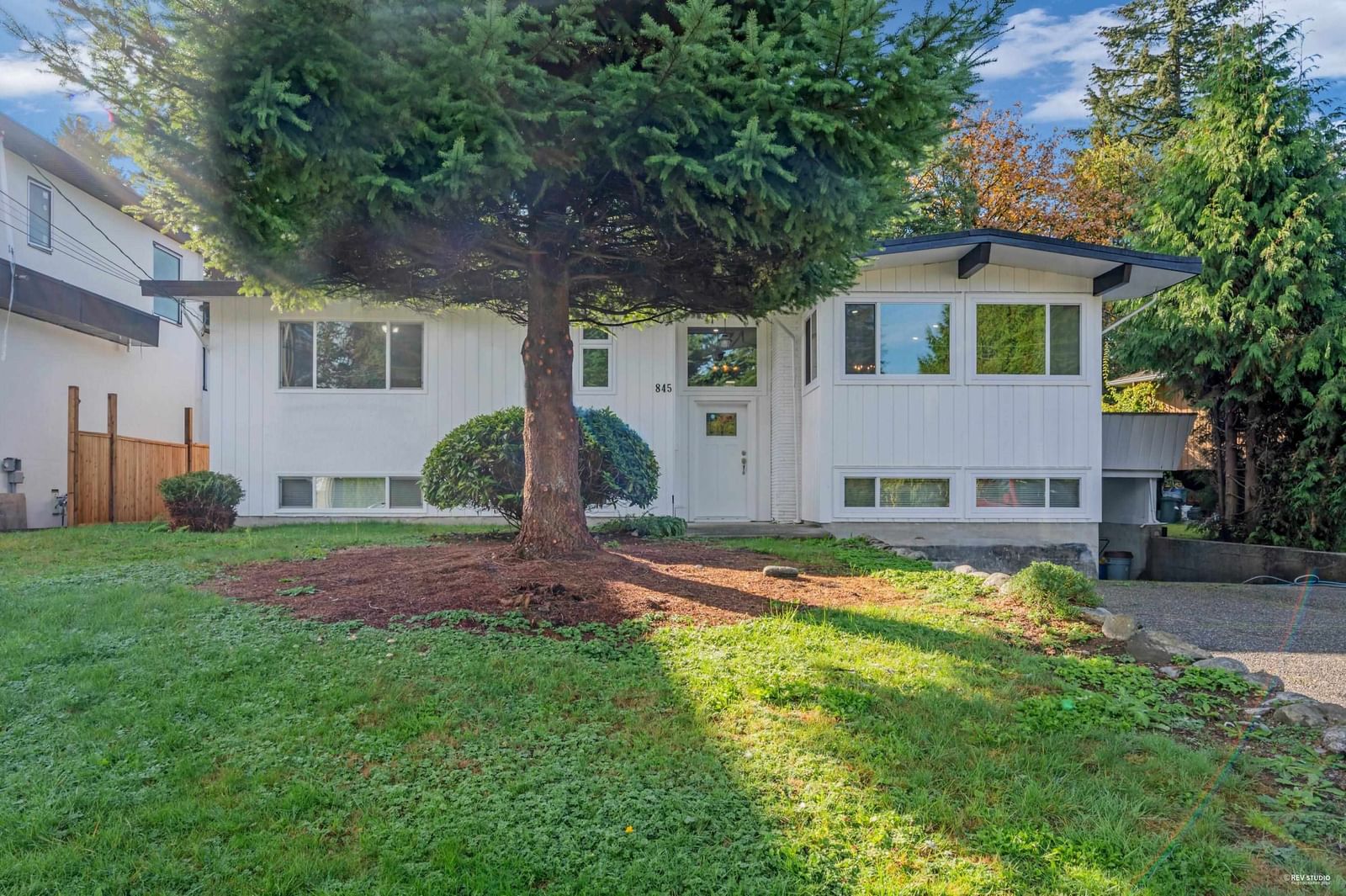 Listing Image 23